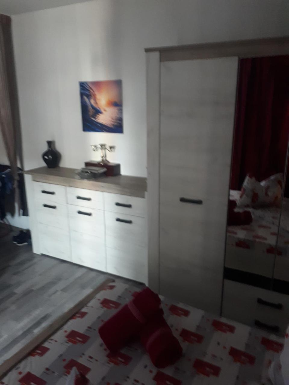 Apartament Premium Travel Apartment Орадеа Екстериор снимка